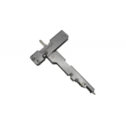 Кронштейн двери духовки Haier HOD-TM09PGB с газовым поршнем 0530059902 (код Candy 42812880)